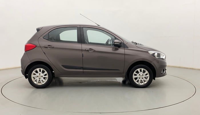 2018 Tata Tiago XZ PETROL, Petrol, Manual, 30,392 km, Right Side View