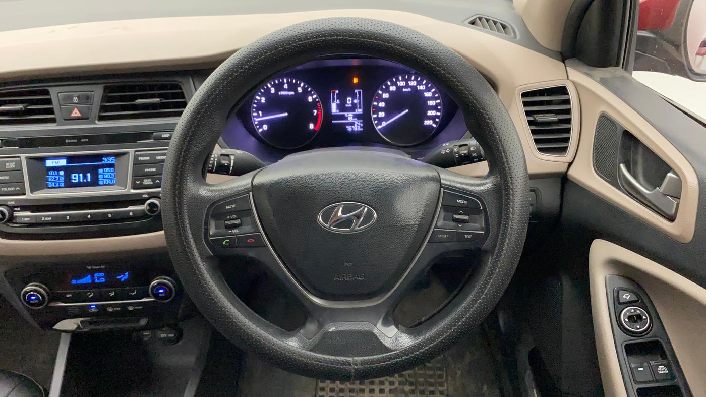 2016 Hyundai Elite i20 SPORTZ 1.2, Petrol, Manual, 76,720 km, Steering Wheel Close Up