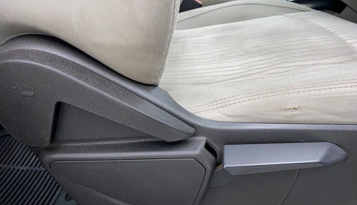 2013 Ford Ecosport 1.5TITANIUM TDCI, Diesel, Manual, 1,06,815 km, Driver Side Adjustment Panel
