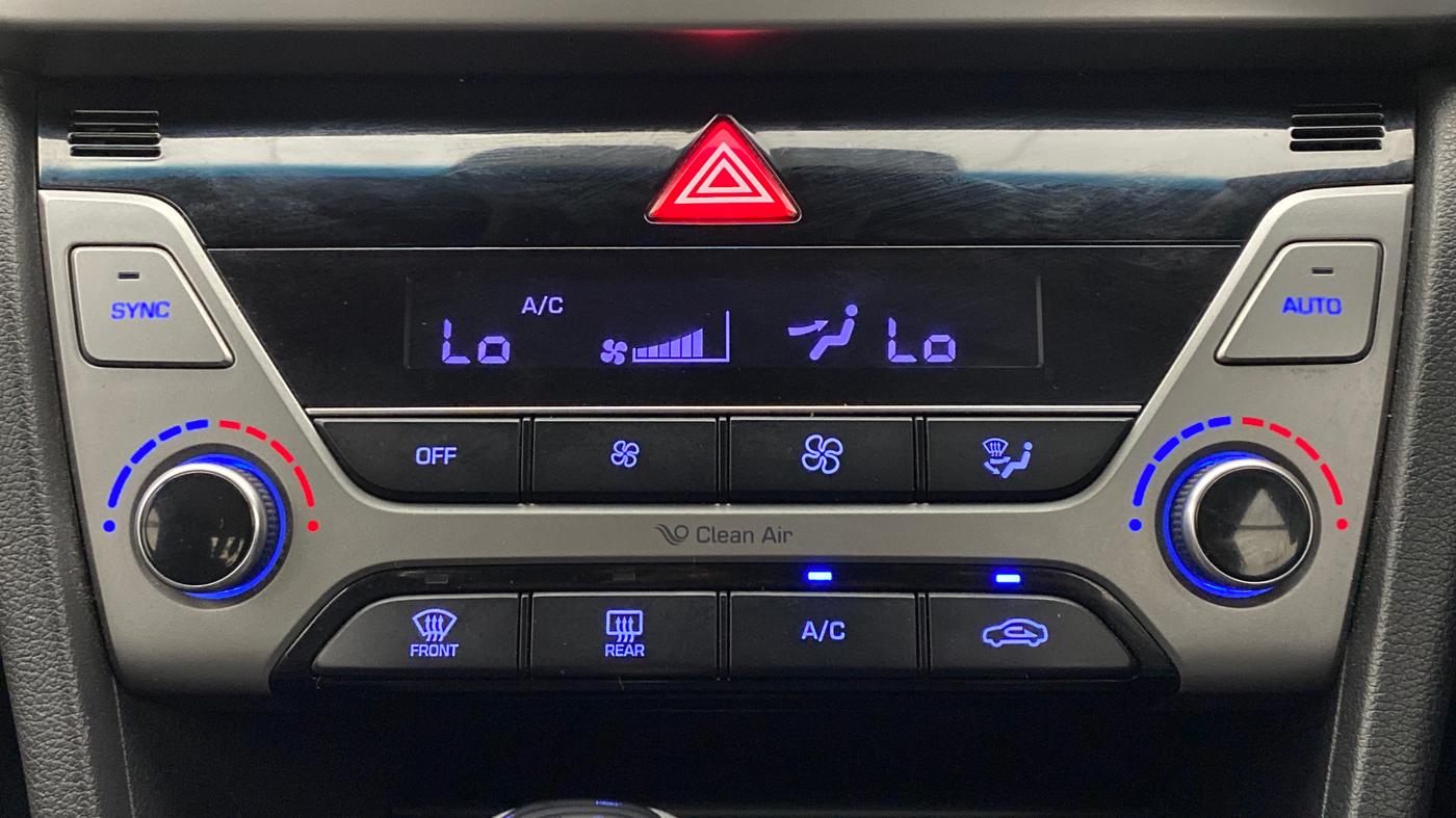 2018 Hyundai New Elantra 2.0 SX AT PETROL, Petrol, Automatic, 26,986 km, Automatic Climate Control