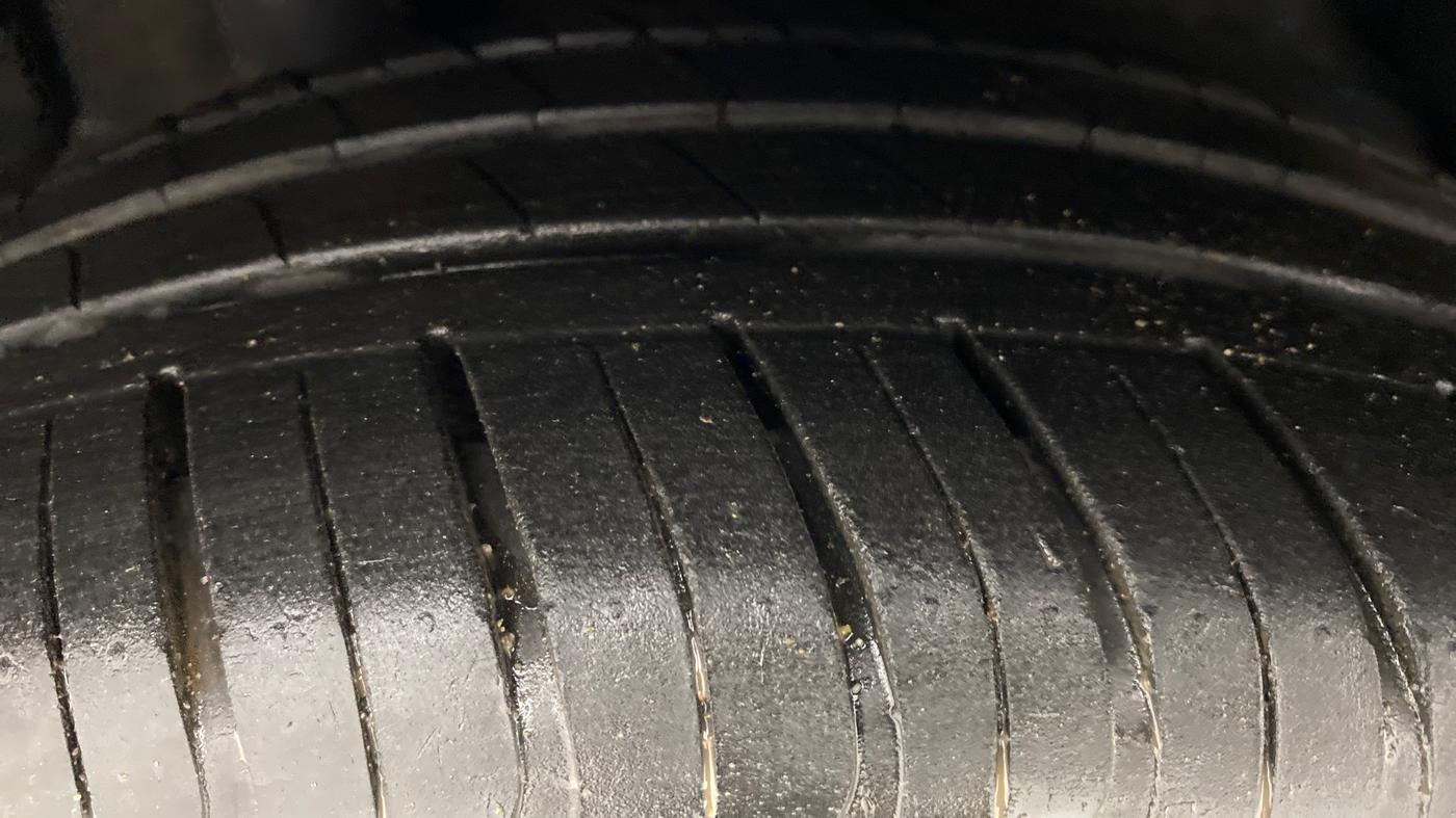2018 Hyundai New Elantra 2.0 SX AT PETROL, Petrol, Automatic, 26,986 km, Right Rear Tyre Tread