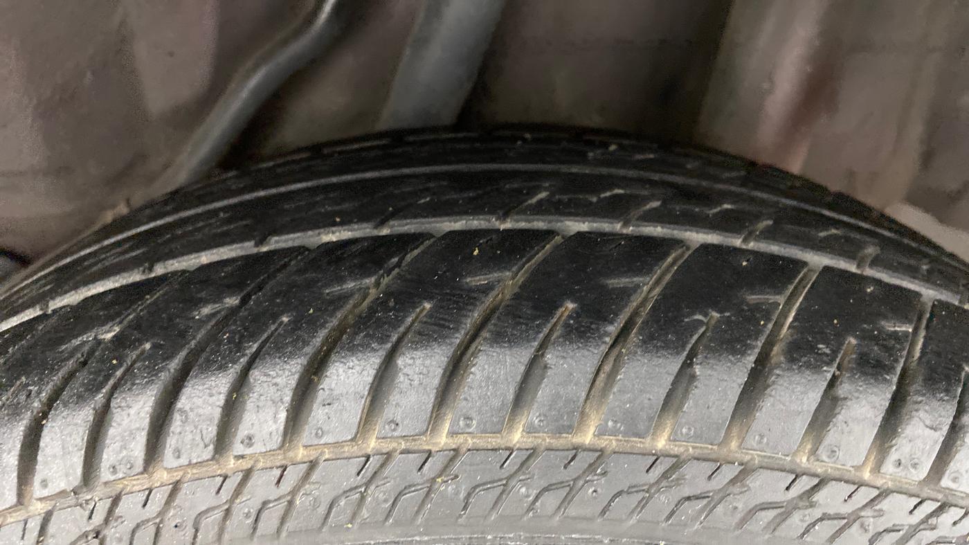 2016 Honda Amaze 1.2L I-VTEC S AT, Petrol, Automatic, 98,332 km, Left Rear Tyre Tread
