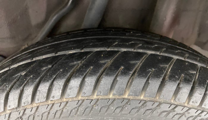 2016 Honda Amaze 1.2L I-VTEC S AT, Petrol, Automatic, 98,332 km, Left Rear Tyre Tread