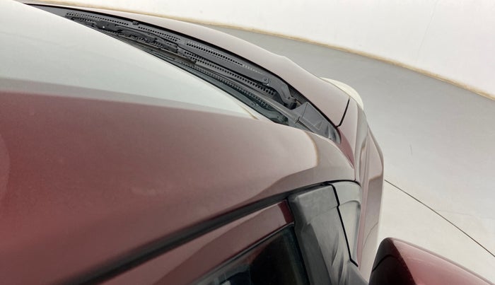 2016 Honda Amaze 1.2L I-VTEC S AT, Petrol, Automatic, 98,332 km, Right A pillar - Slightly dented