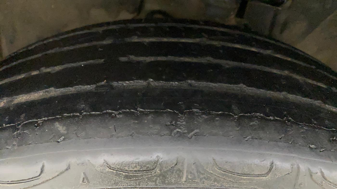 2019 Jeep Compass SPORT 1.4 PETROL, Petrol, Manual, 76,285 km, Left Front Tyre Tread