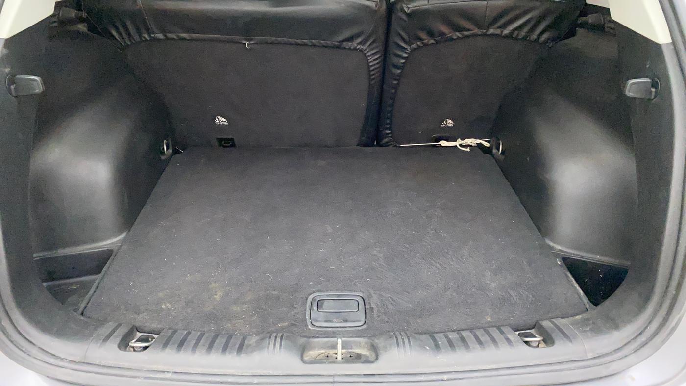 2019 Jeep Compass SPORT 1.4 PETROL, Petrol, Manual, 76,285 km, Boot Inside