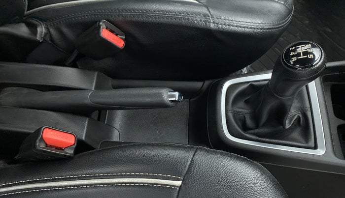 2021 Maruti Swift VXI, Petrol, Manual, 26,494 km, Gear Lever