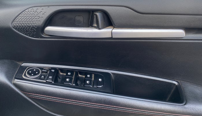 2021 KIA SONET GTX PLUS 1.0 IMT, Petrol, Manual, 59,895 km, Driver Side Door Panels Control