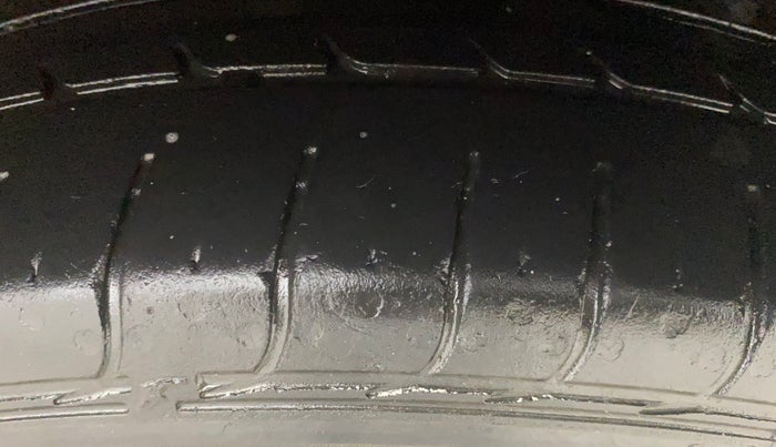 2017 Hyundai Grand i10 SPORTZ (O) AT 1.2 KAPPA VTVT, Petrol, Automatic, 96,928 km, Left Rear Tyre Tread