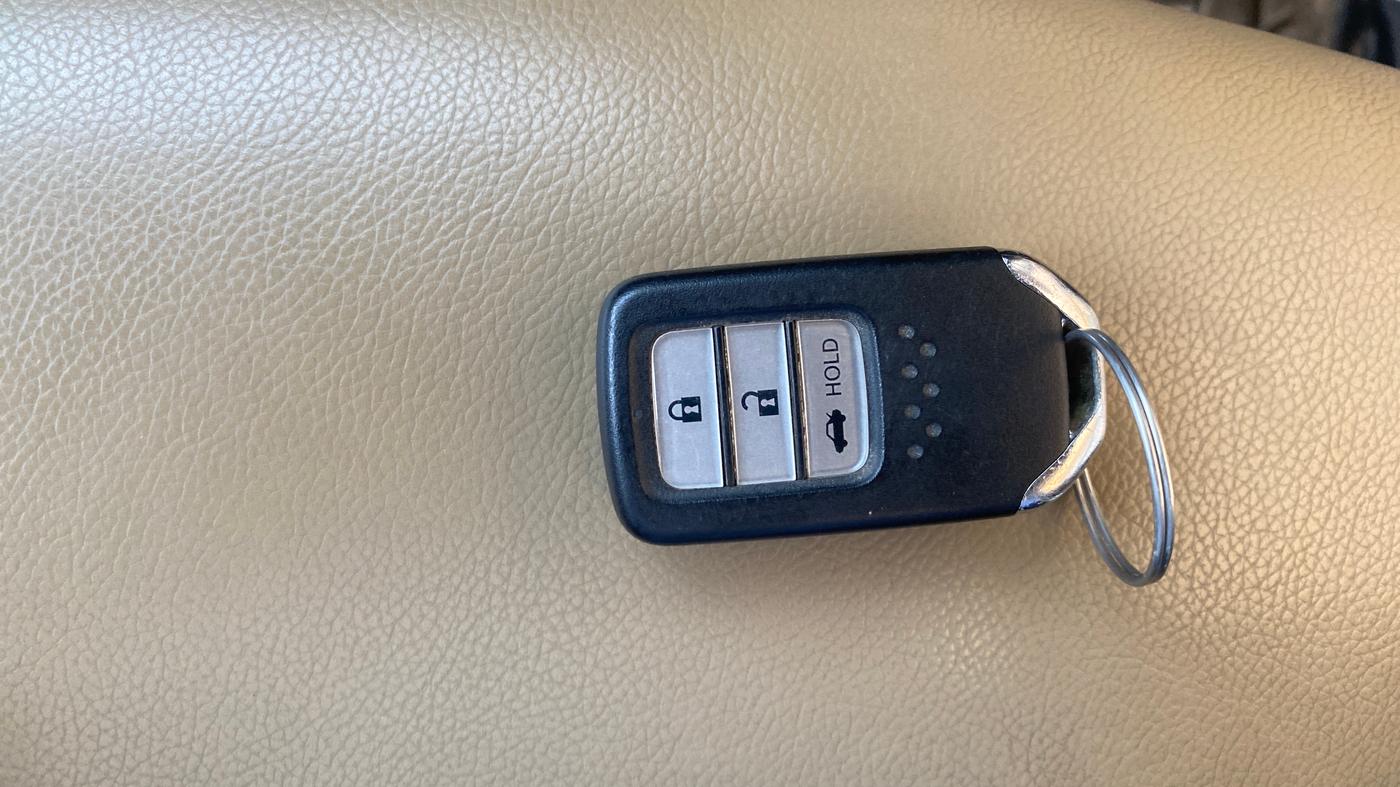 2018 Honda Amaze 1.2L I-VTEC VX, Petrol, Manual, 75,874 km, Key Close Up