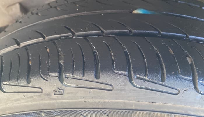 2018 Honda Amaze 1.2L I-VTEC VX, Petrol, Manual, 75,906 km, Left Rear Tyre Tread
