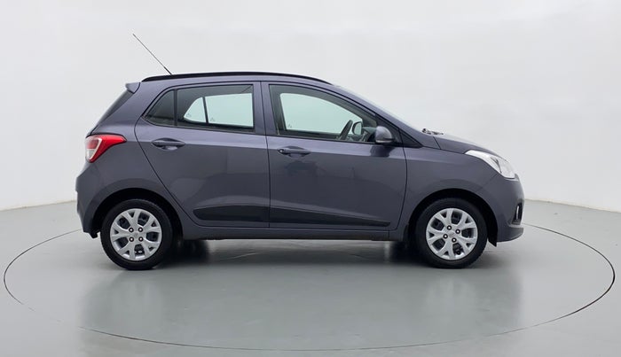 2016 Hyundai Grand i10 SPORTZ 1.2 KAPPA VTVT, Petrol, Manual, 32,843 km, Right Side