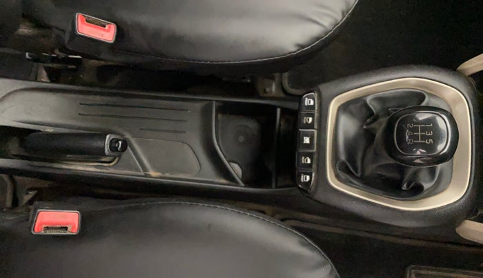 2019 Hyundai NEW SANTRO MAGNA, Petrol, Manual, 60,680 km, Gear Lever