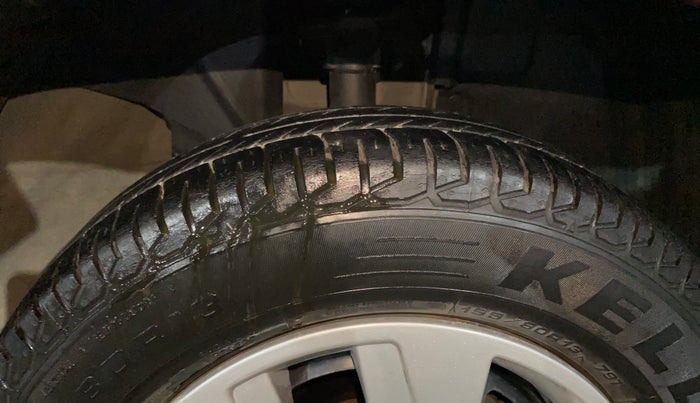 2016 Renault Kwid RXT 0.8, Petrol, Manual, 92,608 km, Right Front Tyre Tread