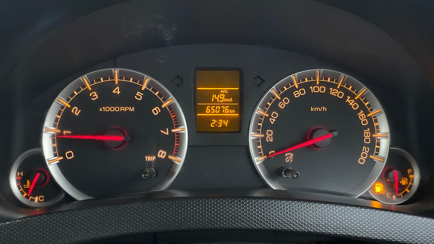 2014 Maruti Swift VXI D, Petrol, Manual, 65,543 km, Odometer Image