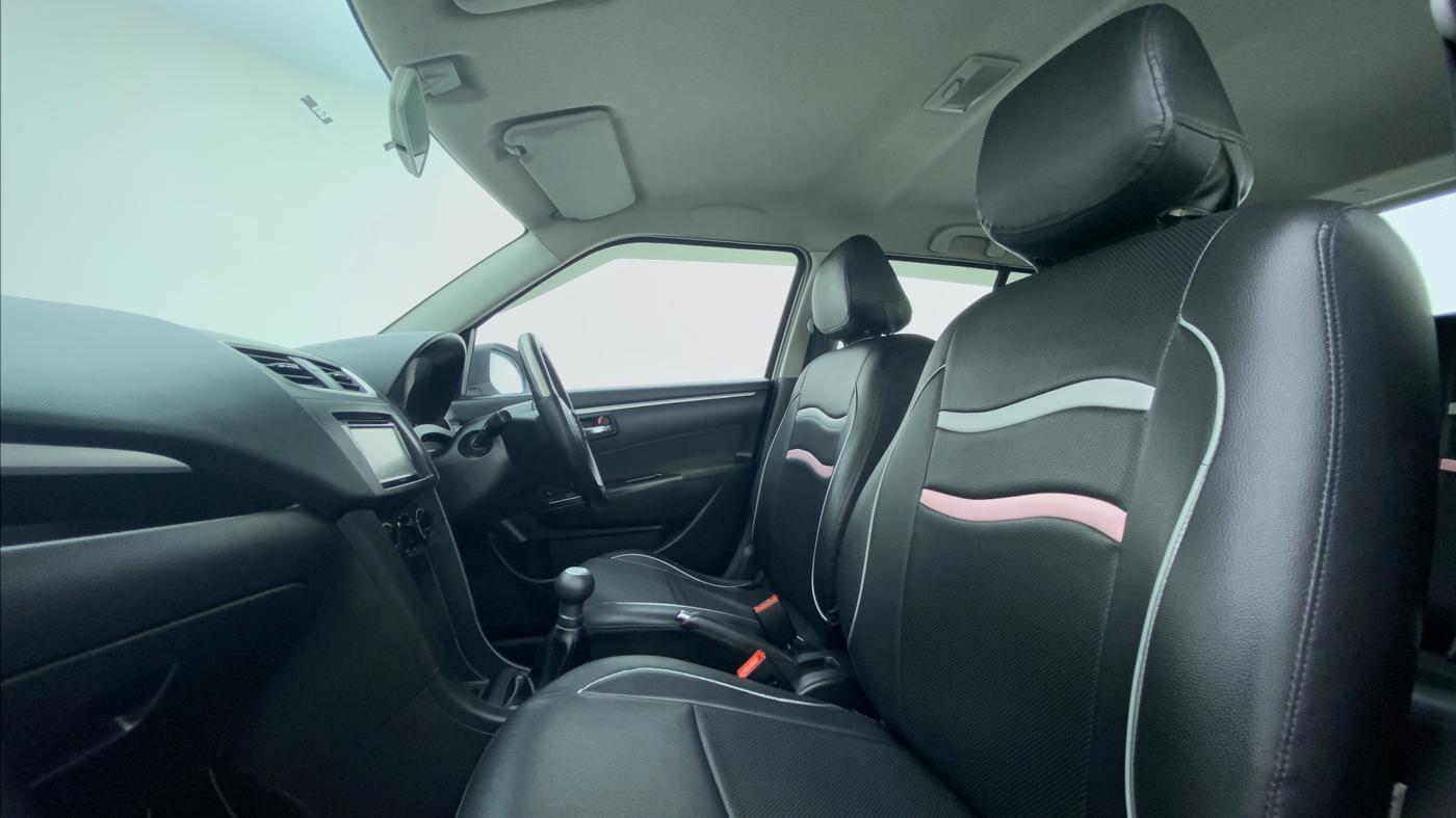 2014 Maruti Swift VXI D, Petrol, Manual, 65,543 km, Right Side Front Door Cabin