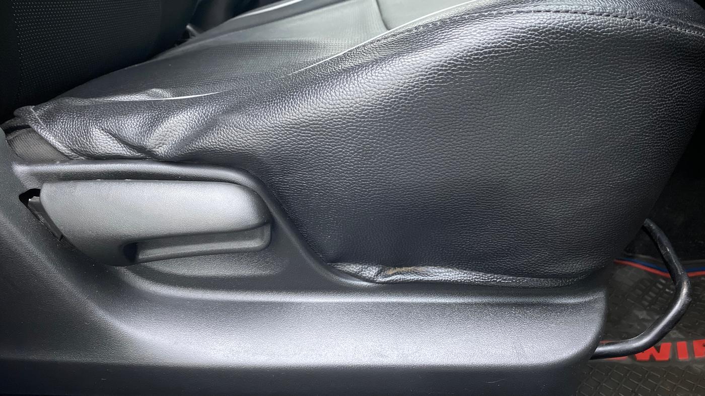 2014 Maruti Swift VXI D, Petrol, Manual, 65,543 km, Driver Side Adjustment Panel