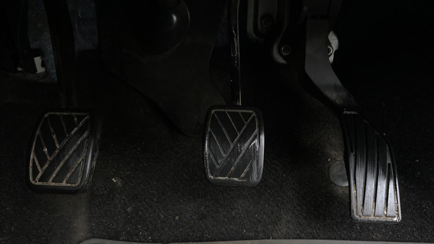 2014 Maruti Swift VXI D, Petrol, Manual, 65,543 km, Pedals