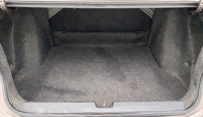 2015 Honda City V MT PETROL, Petrol, Manual, 67,645 km, Boot Inside