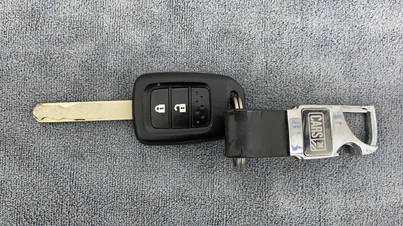 2015 Honda City V MT PETROL, Petrol, Manual, 67,645 km, Key Close Up