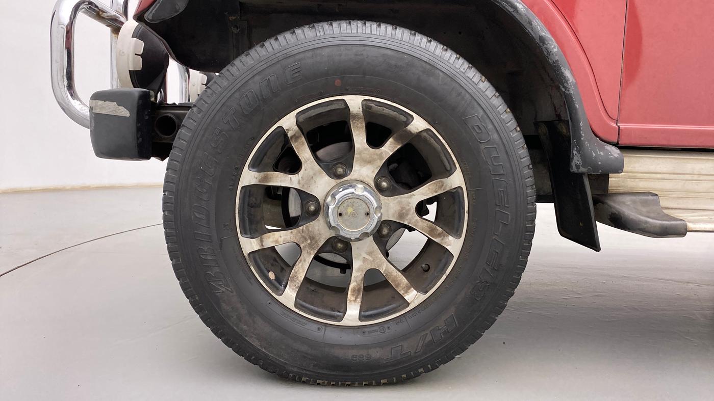 2013 Mahindra Thar CRDE 4X4 AC, Diesel, Manual, 50,132 km, Left Front Wheel