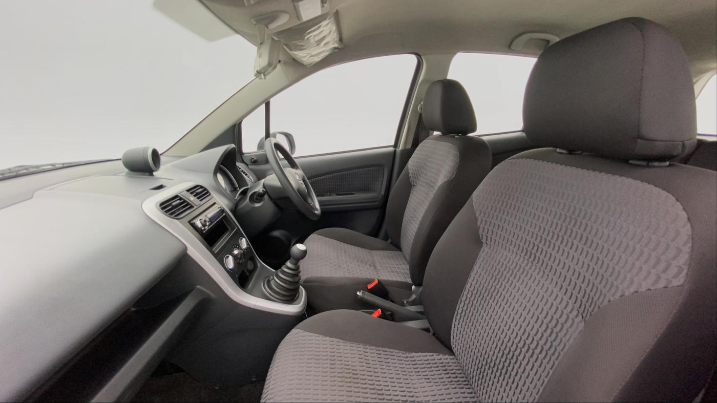 2013 Maruti Ritz VXI, Petrol, Manual, 39,664 km, Right Side Front Door Cabin