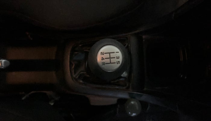 2016 Maruti Swift VXI, Petrol, Manual, 39,629 km, Gear Lever