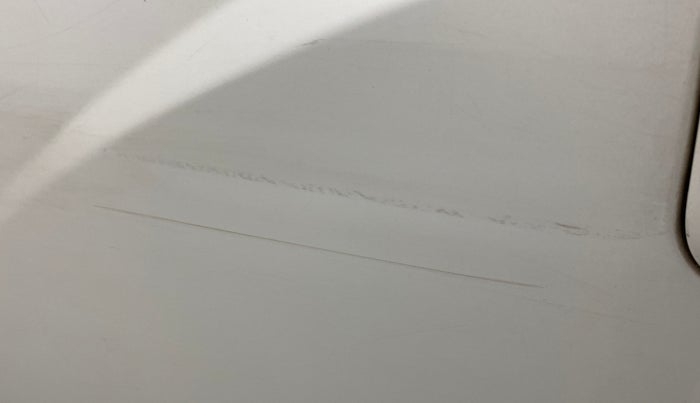 2019 Mahindra XUV500 W7, Diesel, Manual, 1,07,099 km, Rear left door - Minor scratches