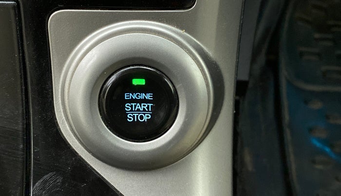 2019 Mahindra XUV500 W7, Diesel, Manual, 1,07,099 km, Keyless Start/ Stop Button