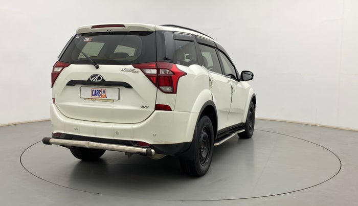 2019 Mahindra XUV500 W7, Diesel, Manual, 1,07,099 km, Right Back Diagonal