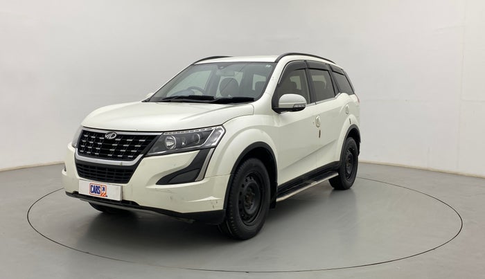 2019 Mahindra XUV500 W7, Diesel, Manual, 1,07,099 km, Left Front Diagonal