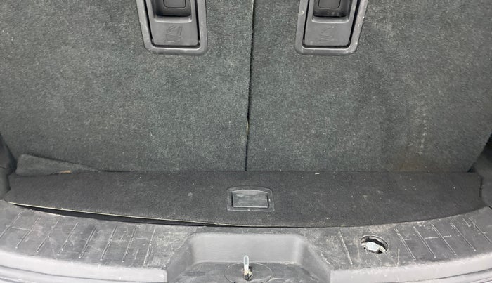 2019 Mahindra XUV500 W7, Diesel, Manual, 1,07,099 km, Boot Inside