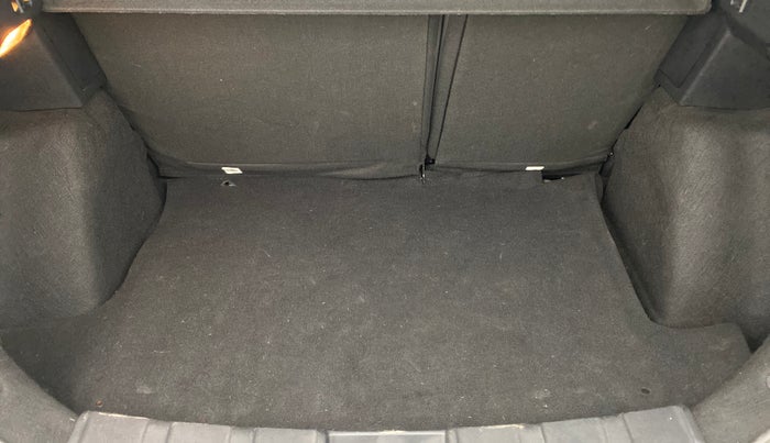 2020 Tata NEXON XZ+ 1.2, Petrol, Manual, 26,079 km, Boot Inside