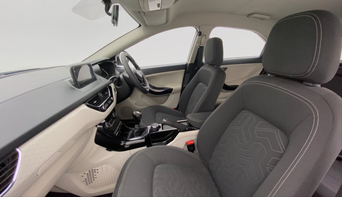 2020 Tata NEXON XZ+ 1.2, Petrol, Manual, 26,079 km, Right Side Front Door Cabin