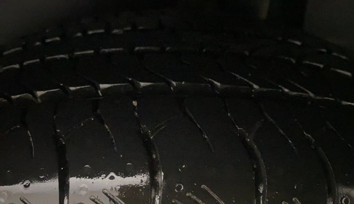 2017 Hyundai Creta SX PLUS AT 1.6 PETROL, Petrol, Automatic, 74,253 km, Left Rear Tyre Tread