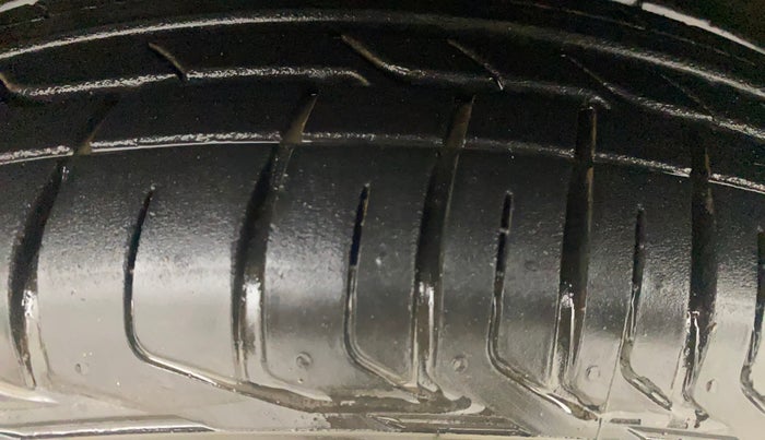 2020 Nissan MAGNITE XV PREMIUM TURBO (O), Petrol, Manual, 60,657 km, Left Front Tyre Tread