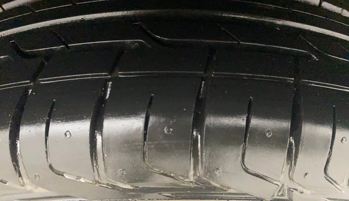 2020 Nissan MAGNITE XV PREMIUM TURBO (O), Petrol, Manual, 60,657 km, Left Rear Tyre Tread