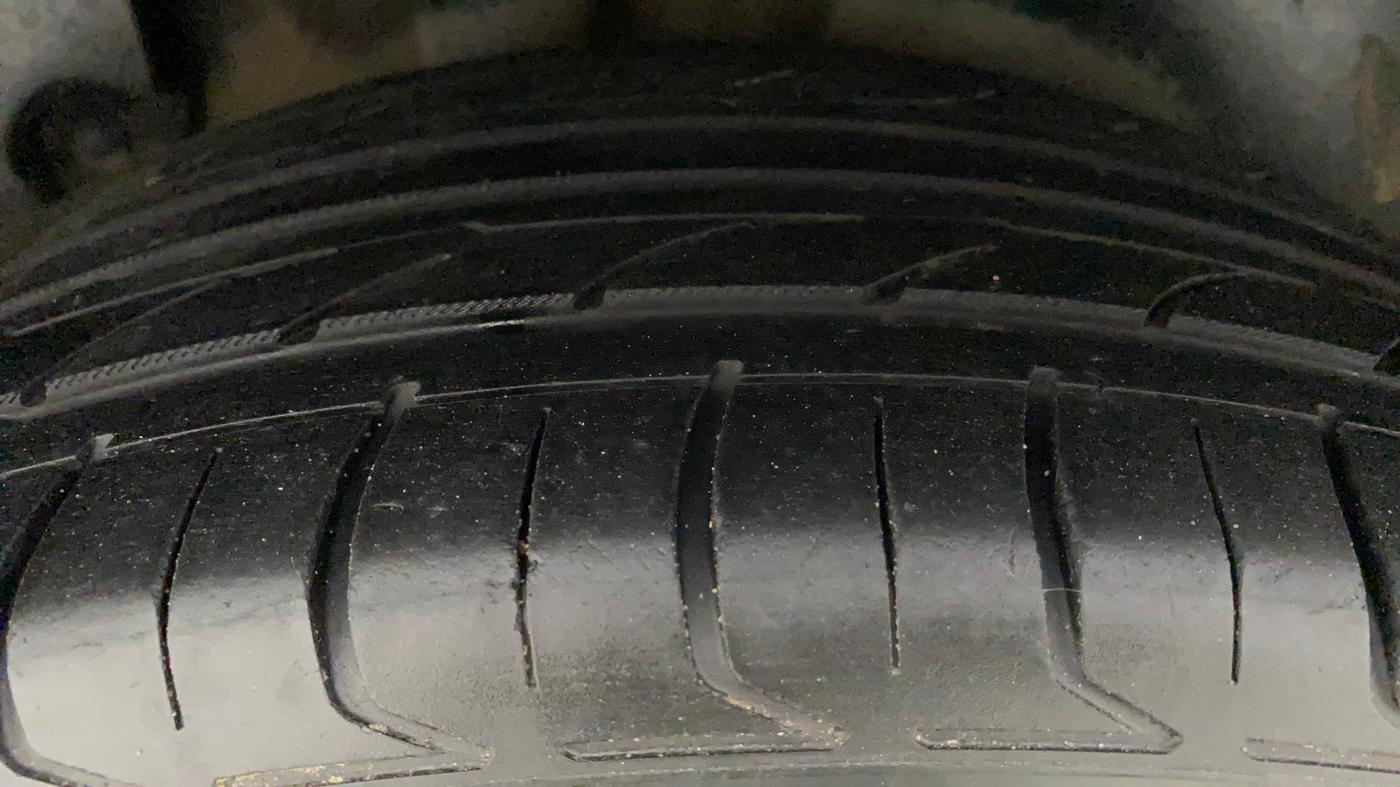 2020 KIA SELTOS GTX PLUS AT 1.5 DIESEL, Diesel, Automatic, 98,518 km, Right Rear Tyre Tread