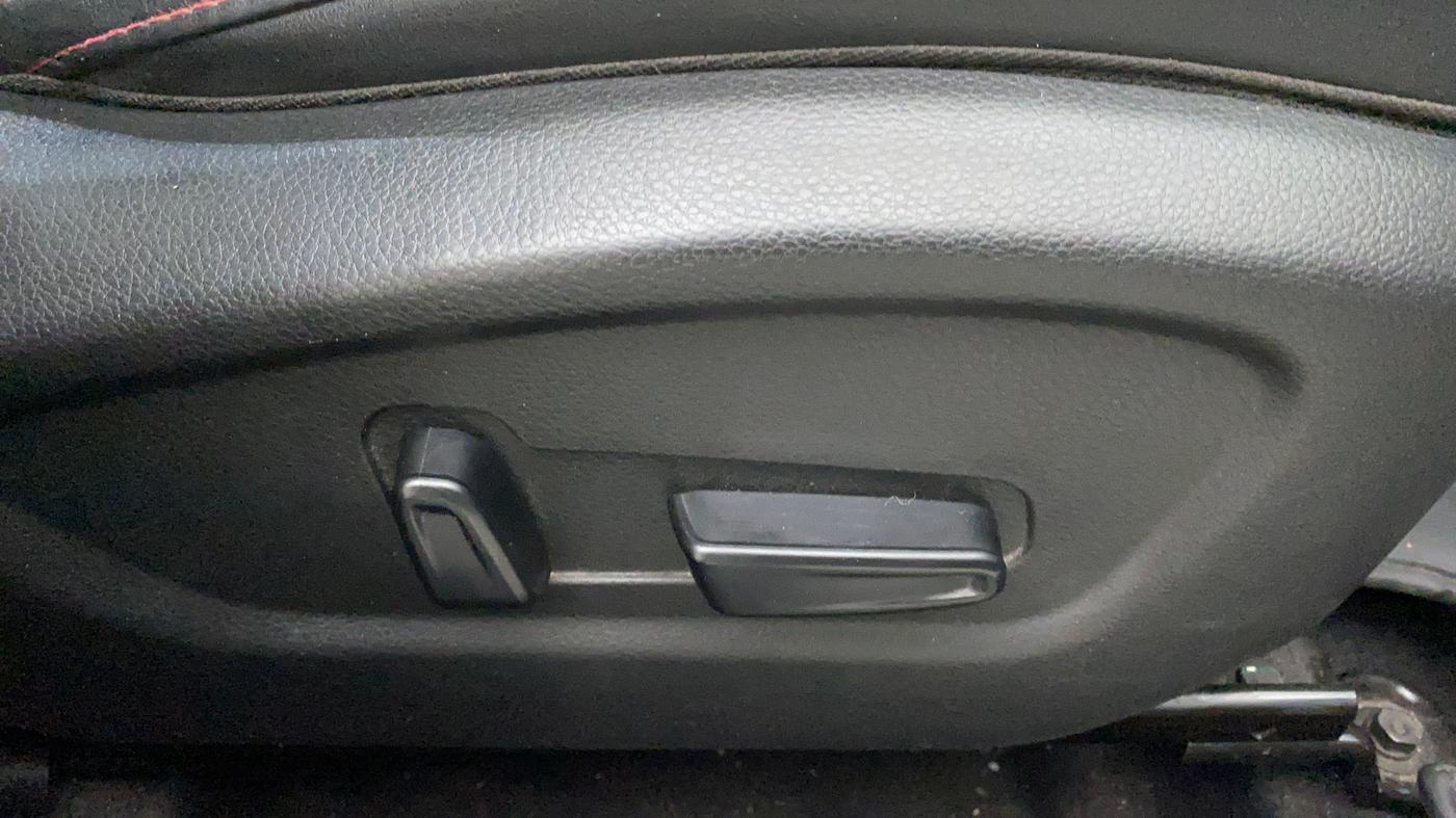 2020 KIA SELTOS GTX PLUS AT 1.5 DIESEL, Diesel, Automatic, 98,518 km, Driver Side Adjustment Panel