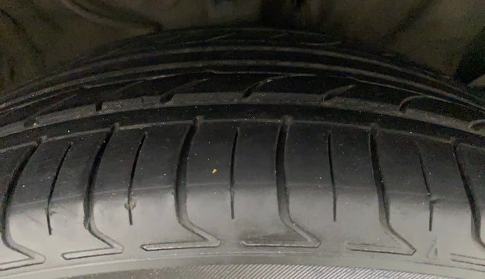 2020 KIA SELTOS GTX PLUS AT 1.5 DIESEL, Diesel, Automatic, 98,518 km, Right Front Tyre Tread