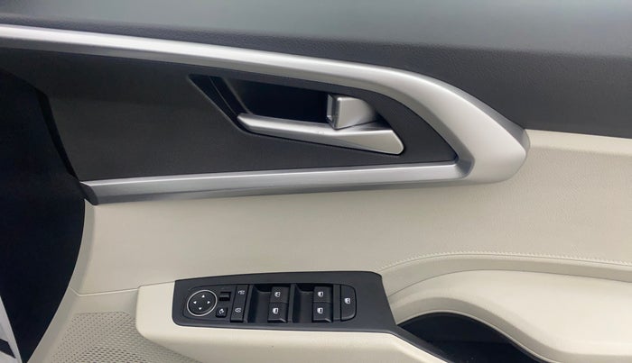 2024 KIA CARENS Prestige Plus (O) 1.5 Turbo DCT 7 STR, Petrol, Automatic, 14,306 km, Driver Side Door Panels Control