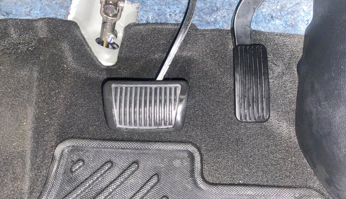 2024 KIA CARENS Prestige Plus (O) 1.5 Turbo DCT 7 STR, Petrol, Automatic, 14,306 km, Pedals