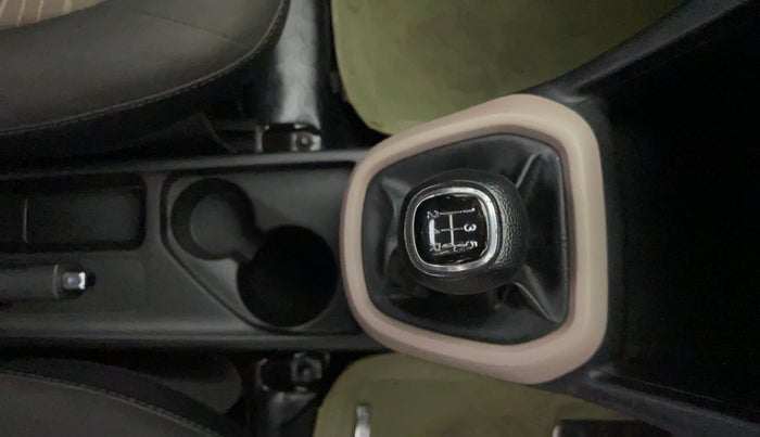 2013 Hyundai Grand i10 SPORTZ 1.2 KAPPA VTVT, Petrol, Manual, 79,813 km, Gear Lever