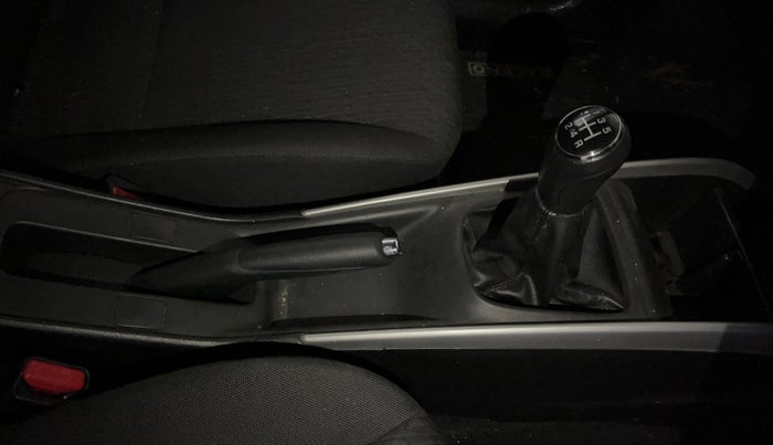 2016 Maruti Baleno DELTA PETROL 1.2, Petrol, Manual, 10,964 km, Gear Lever