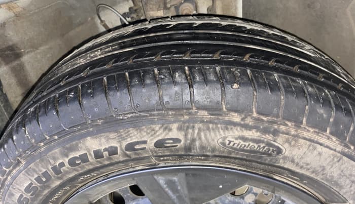 2023 Hyundai VENUE S(O) 1.2, Petrol, Manual, 19,732 km, Right Front Tyre Tread