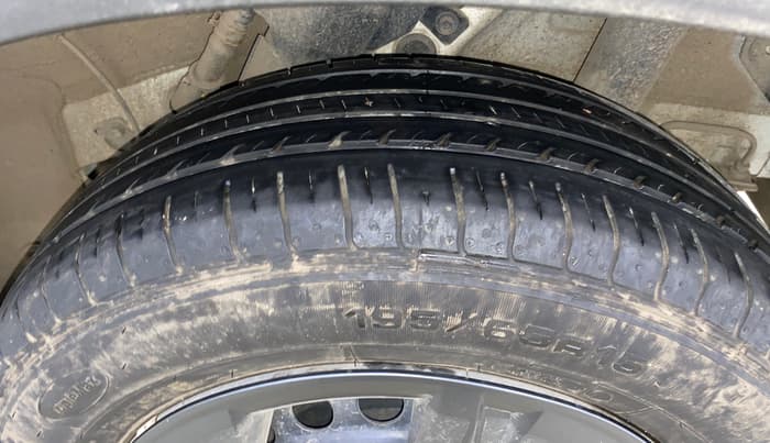 2023 Hyundai VENUE S(O) 1.2, Petrol, Manual, 19,732 km, Left Rear Tyre Tread