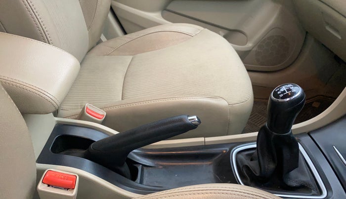 2018 Maruti Ciaz ZETA 1.4  MT PETROL, Petrol, Manual, 51,831 km, Gear Lever
