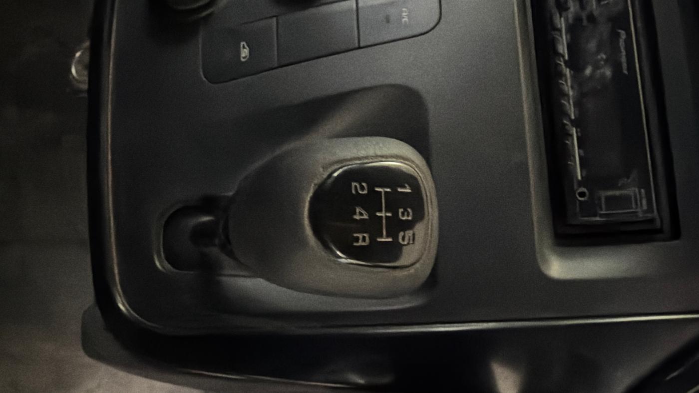 2018 Mahindra Kuv100 K2 TRIP CNG, CNG, Manual, 82,024 km, Gear Lever