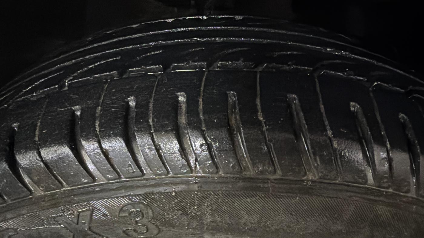 2018 Mahindra Kuv100 K2 TRIP CNG, CNG, Manual, 82,024 km, Right Front Tyre Tread