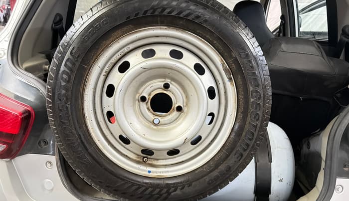 2018 Mahindra Kuv100 K2 TRIP CNG, CNG, Manual, 82,048 km, Spare Tyre